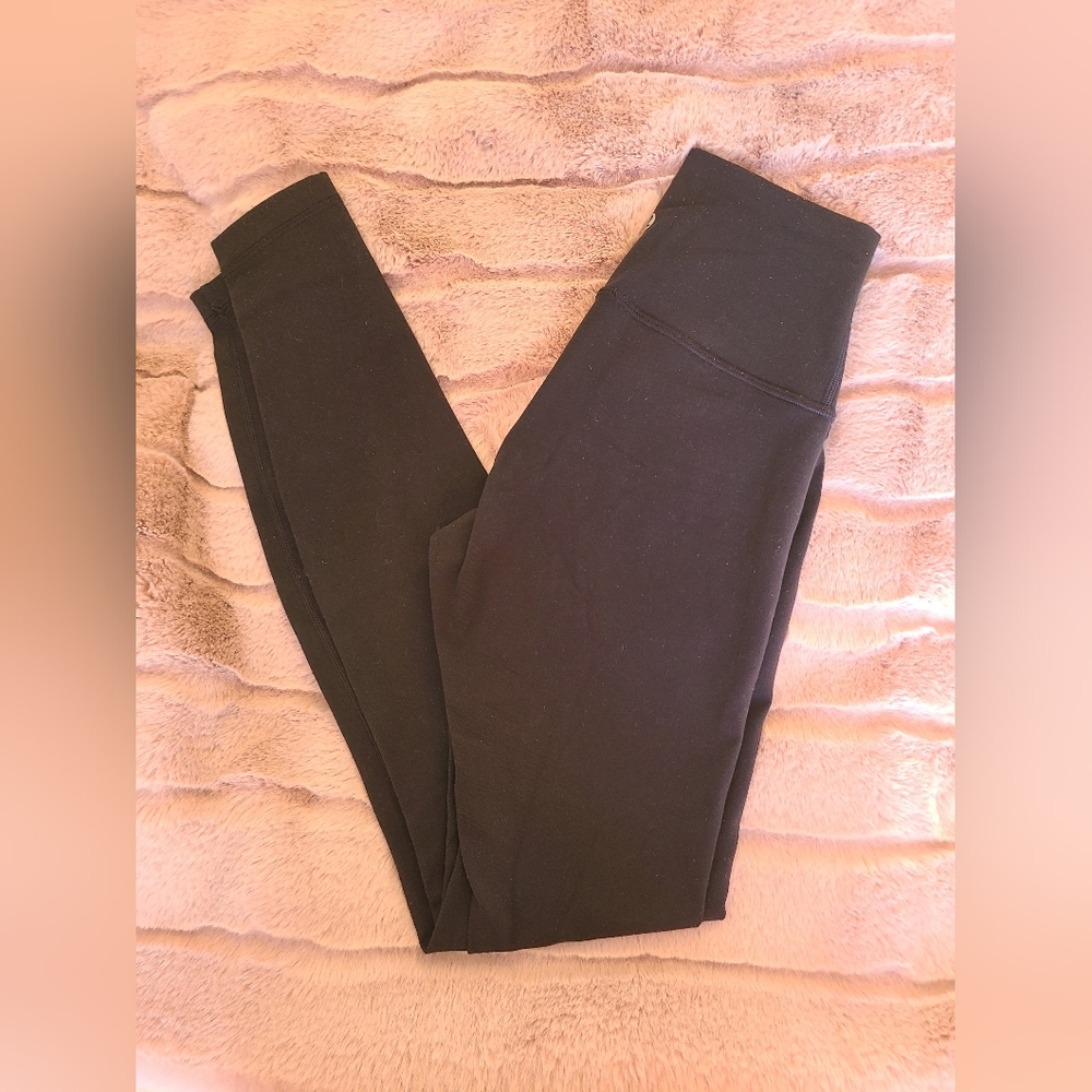 Lululemon Wunder Under High-Rise (9 inches) Tight *Full-On Luon 28" Black size 4 - Picture 4 of 11